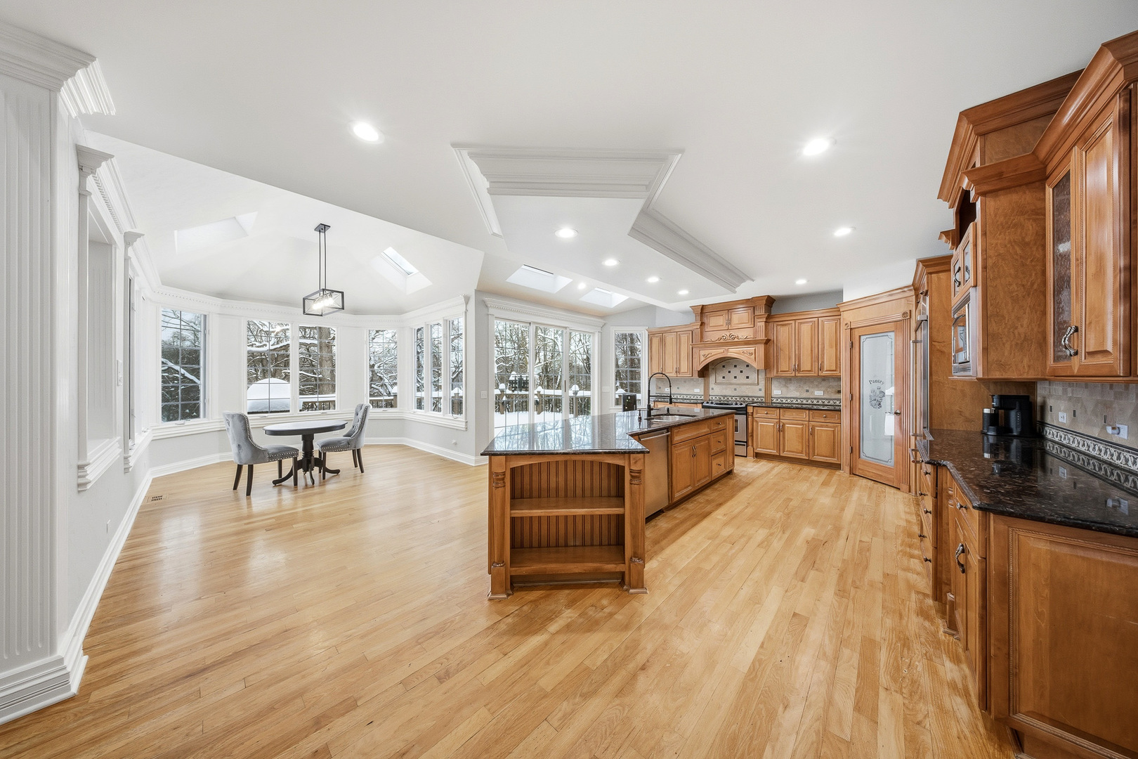 761 Reserve Court, South Elgin, IL 60177