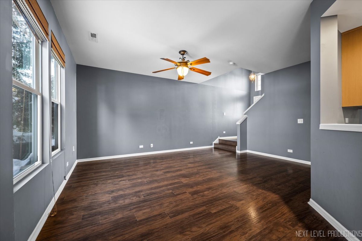 643 HAWLEY Drive #643, Oswego, IL 60543