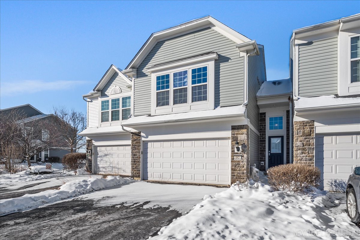 643 HAWLEY Drive #643, Oswego, IL 60543