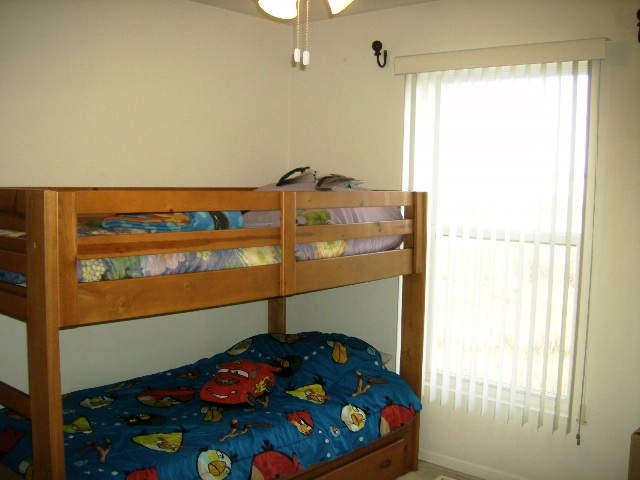 457 Metropolitan Street, Aurora, IL 60502