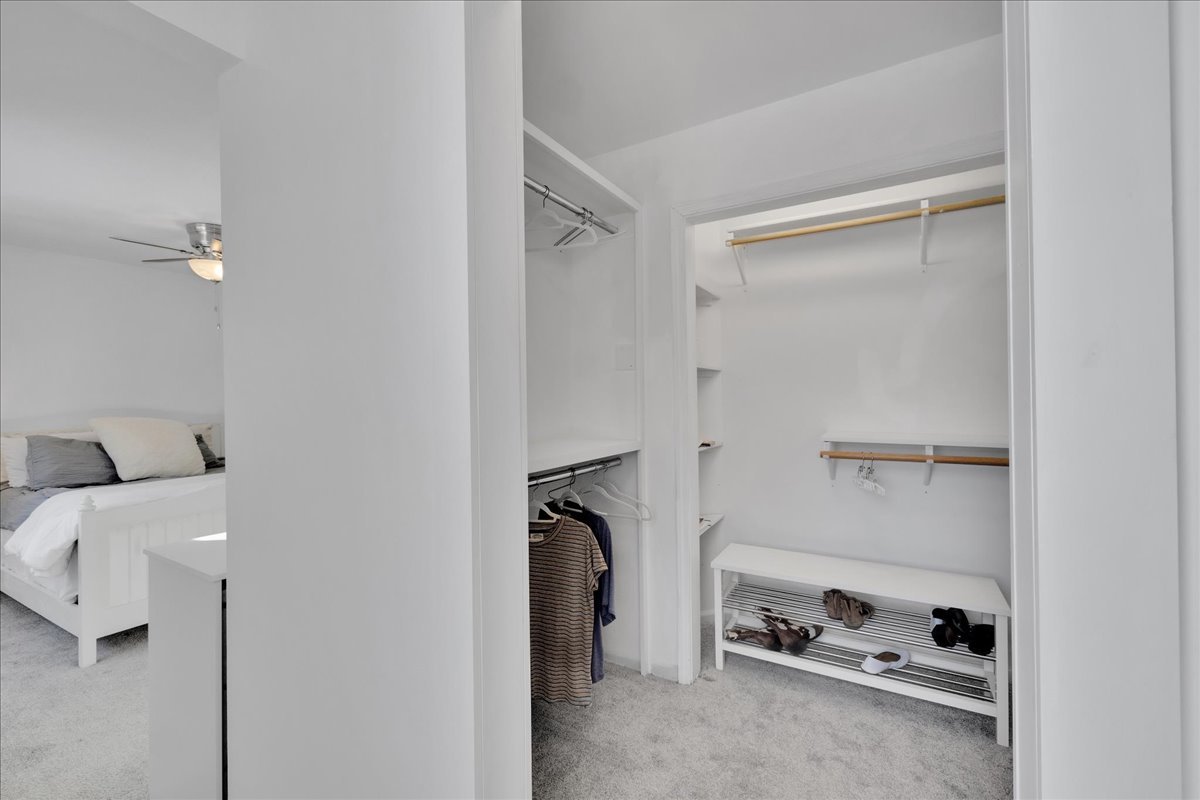 650 N View Street, Hinckley, IL 60520