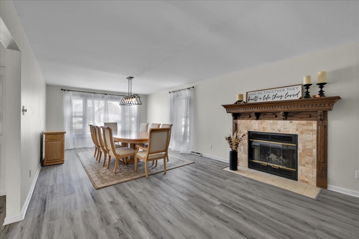 650 N View Street, Hinckley, IL 60520