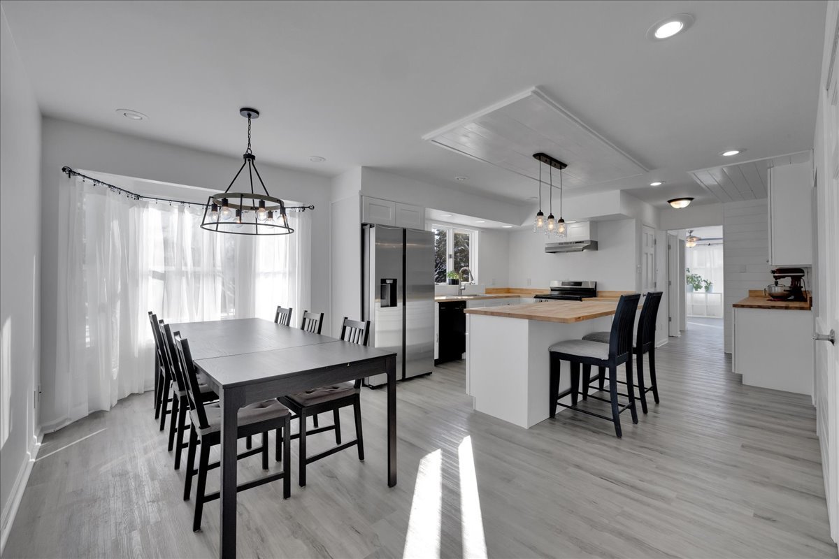 650 N View Street, Hinckley, IL 60520