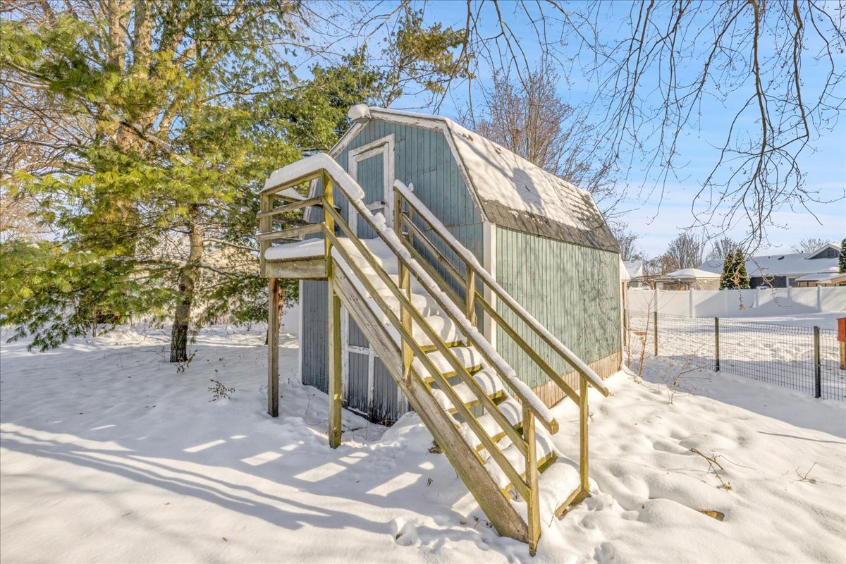 650 N View Street, Hinckley, IL 60520