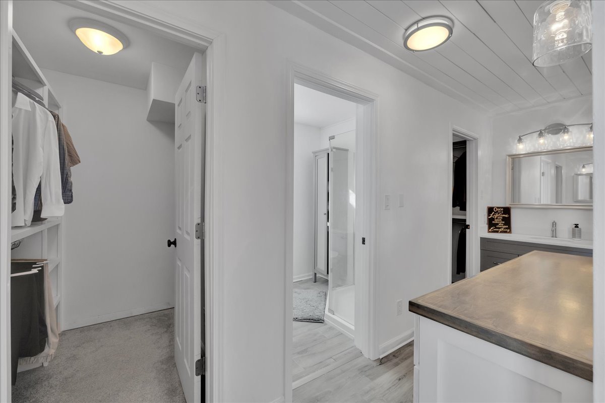 650 N View Street, Hinckley, IL 60520