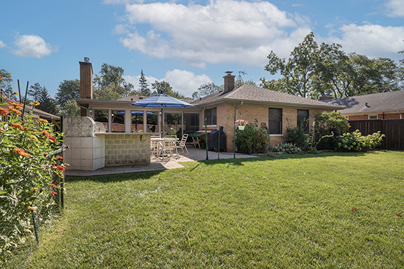 320 Cornell Avenue, Des Plaines, IL 60016