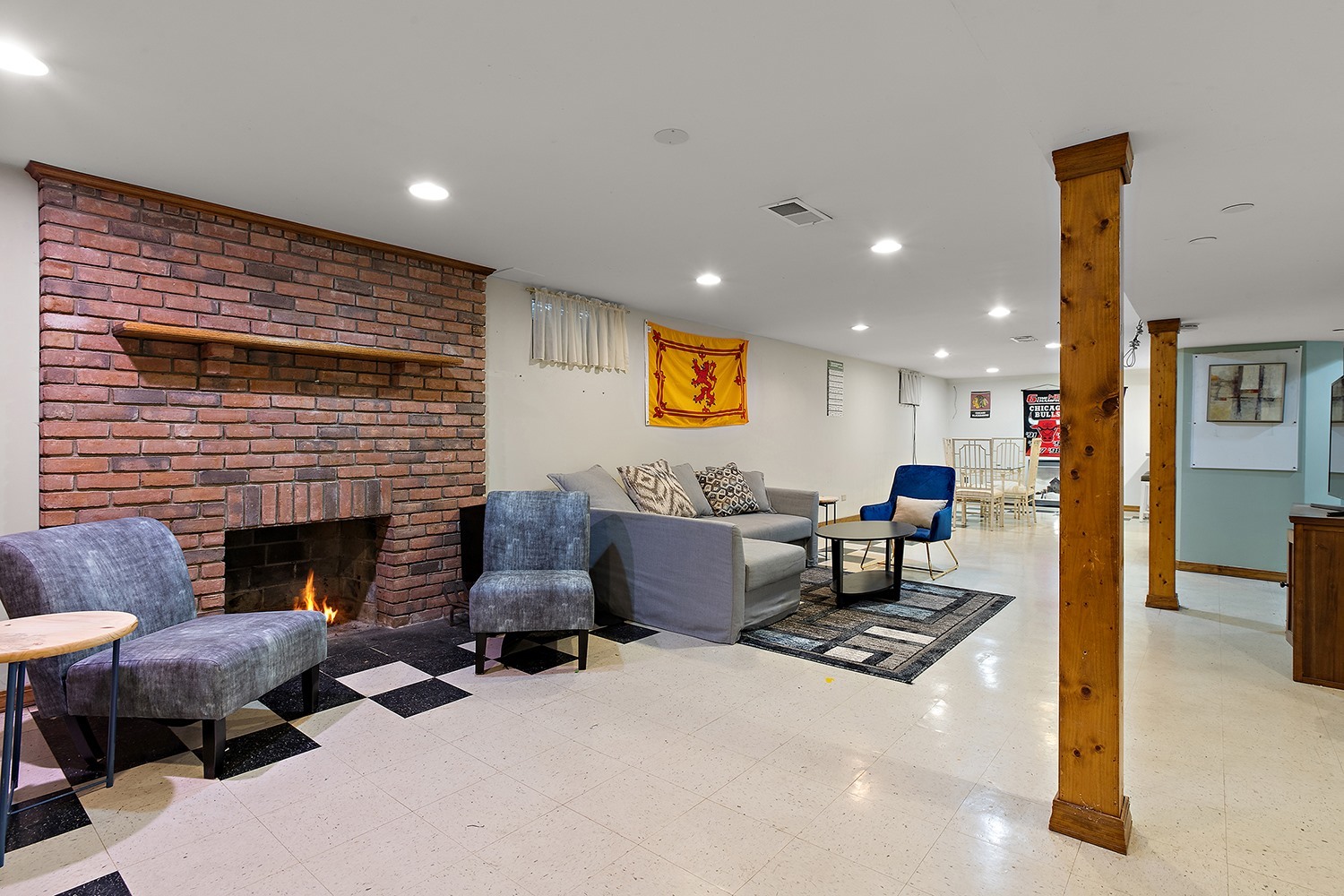 320 Cornell Avenue, Des Plaines, IL 60016