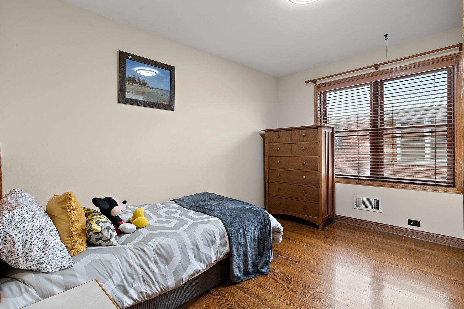 320 Cornell Avenue, Des Plaines, IL 60016