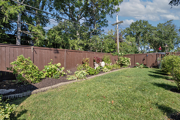 320 Cornell Avenue, Des Plaines, IL 60016