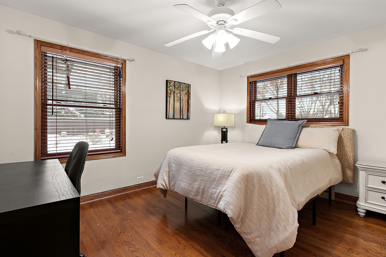 320 Cornell Avenue, Des Plaines, IL 60016