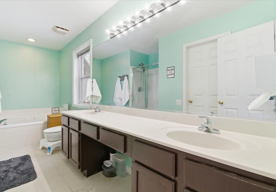 815 Tylerton Circle, Grayslake, IL 60030