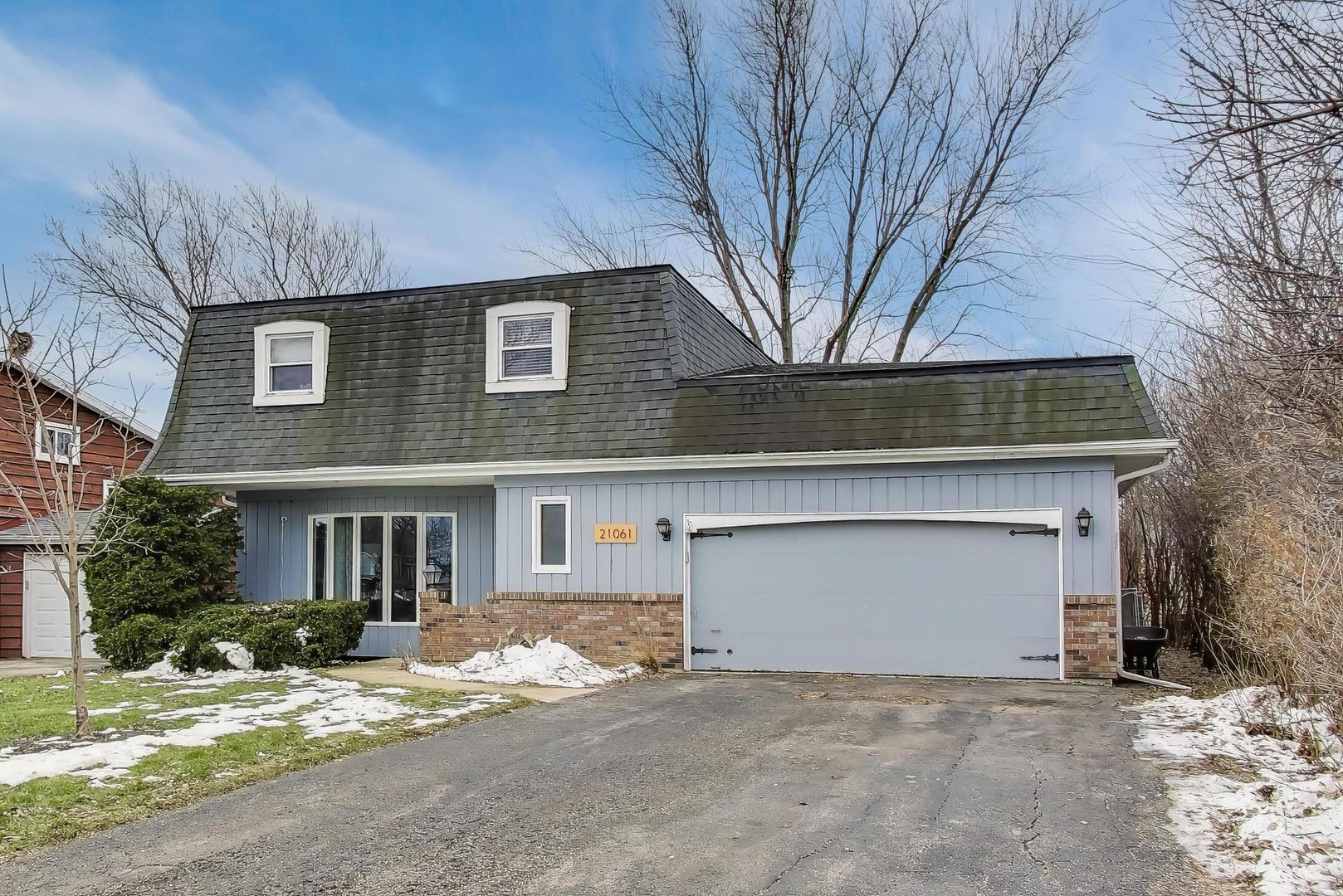 21061 W Marion Avenue, Mundelein, IL 60060