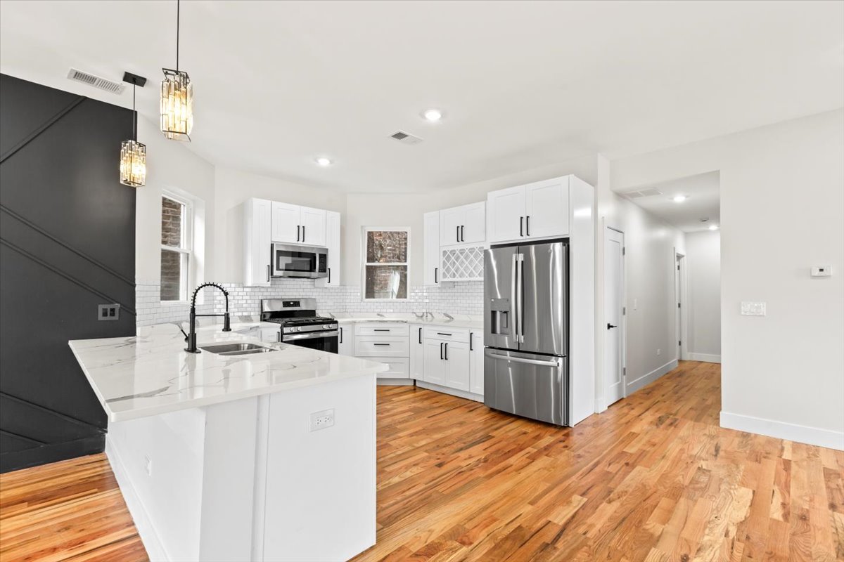 6128 S Rhodes Avenue #2, Chicago, IL 60637