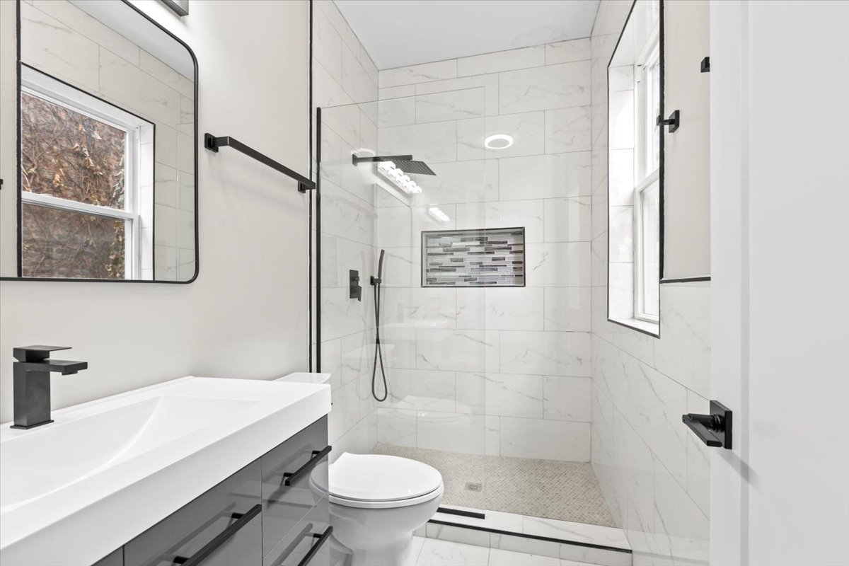 6128 S Rhodes Avenue #2, Chicago, IL 60637