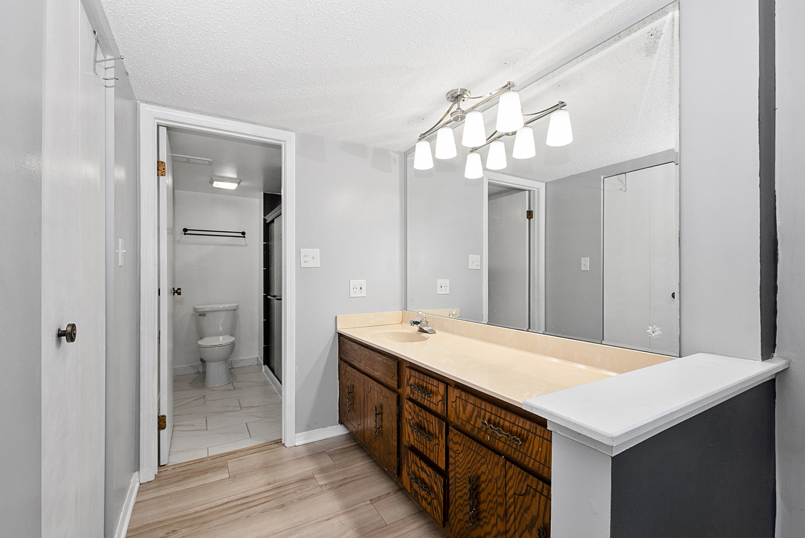 10355 Menard Avenue #216, Oak Lawn, IL 60453