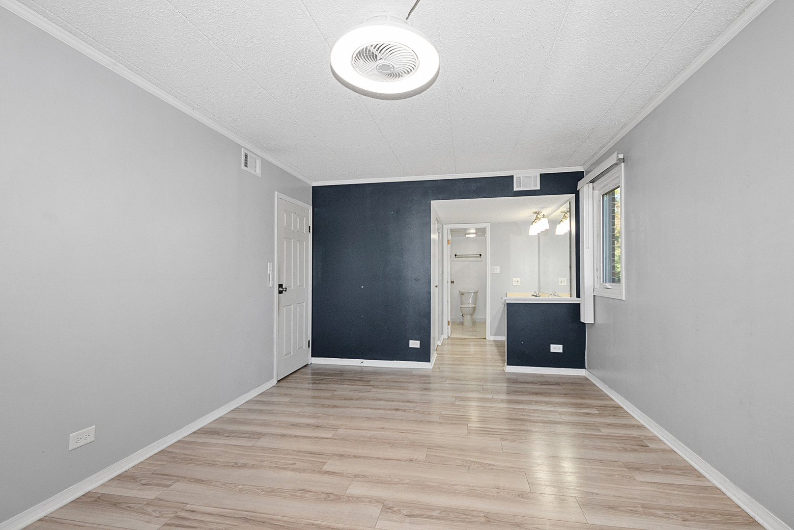 10355 Menard Avenue #216, Oak Lawn, IL 60453