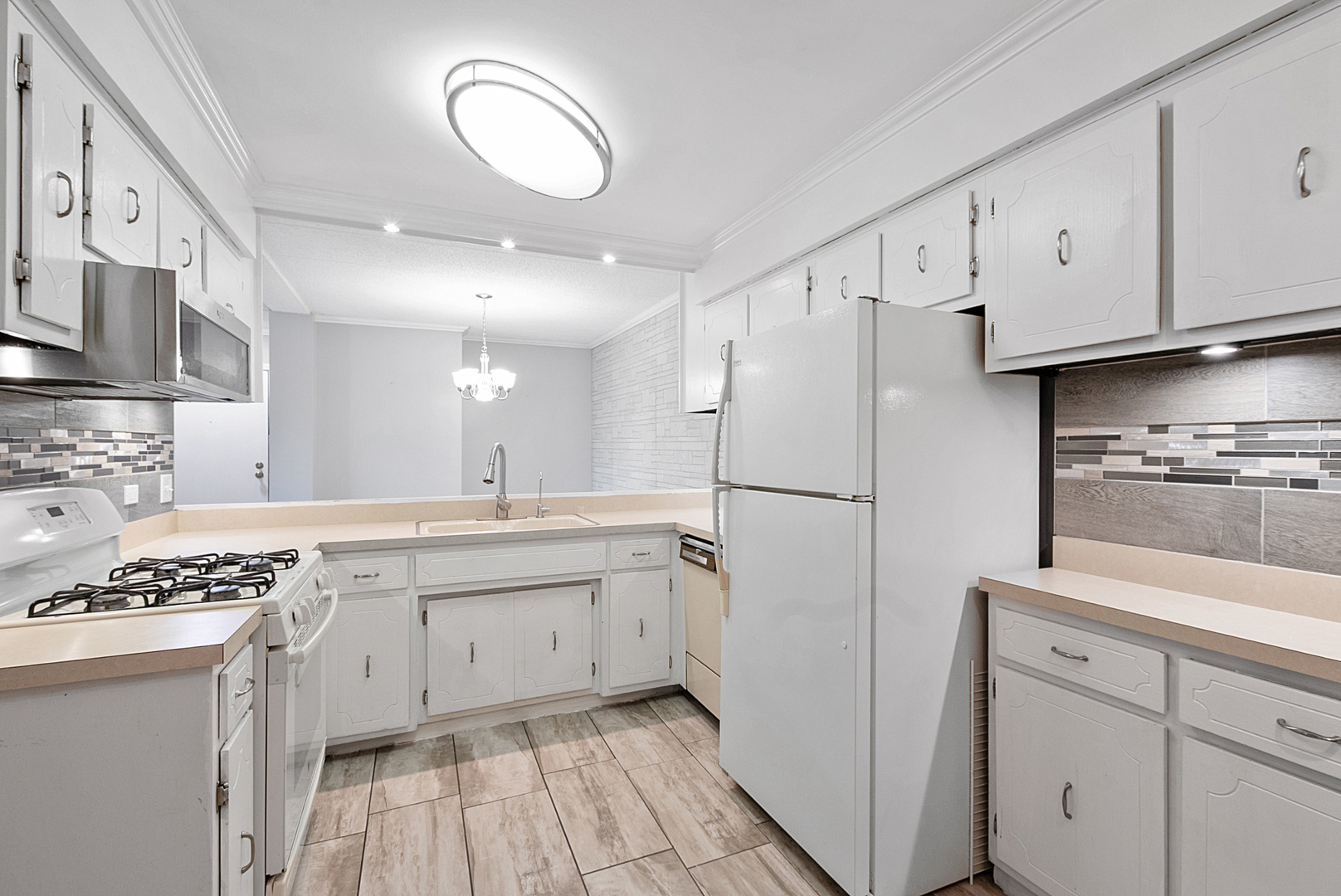 10355 Menard Avenue #216, Oak Lawn, IL 60453