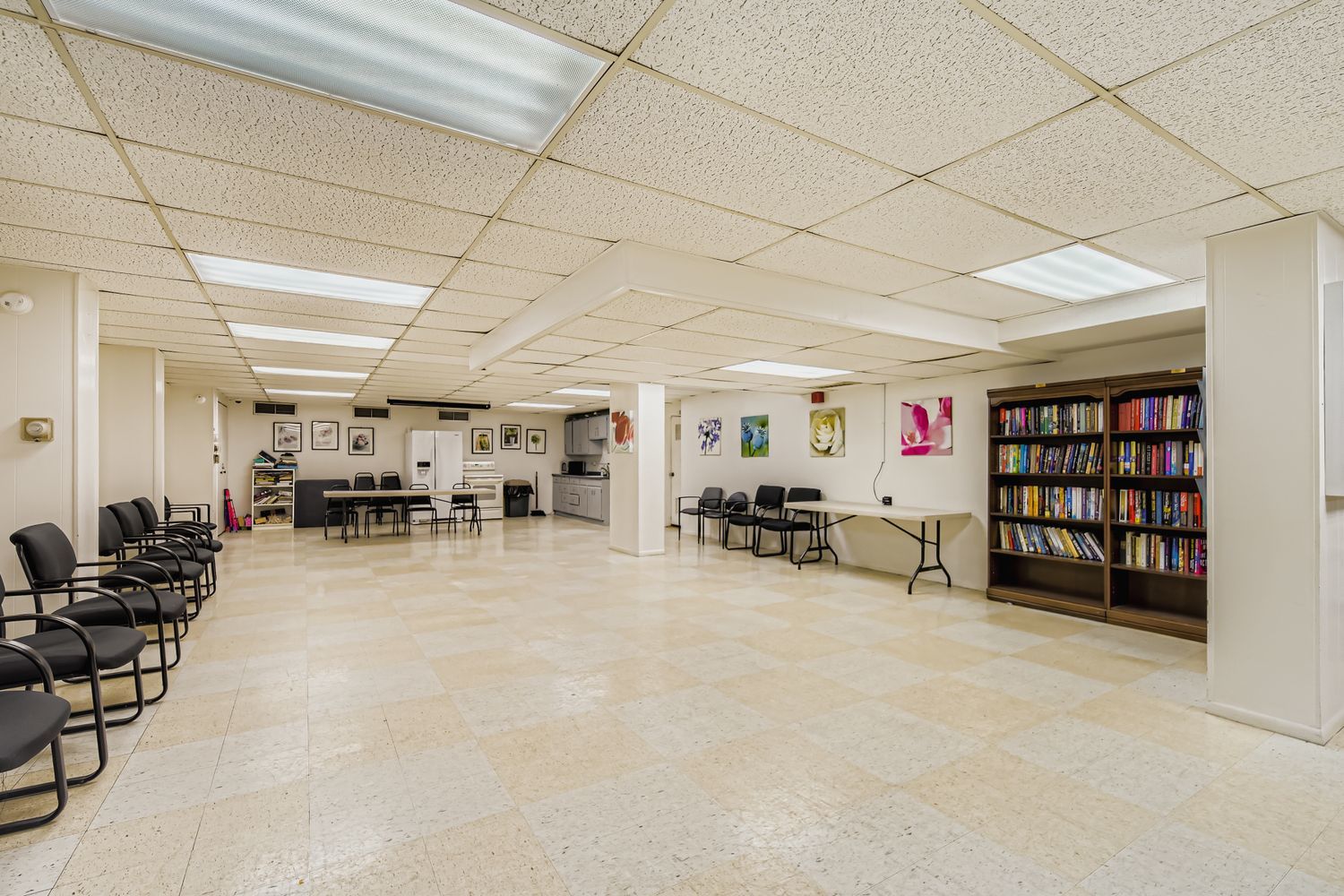 7033 N Kedzie Avenue #1004, Chicago, IL 60645