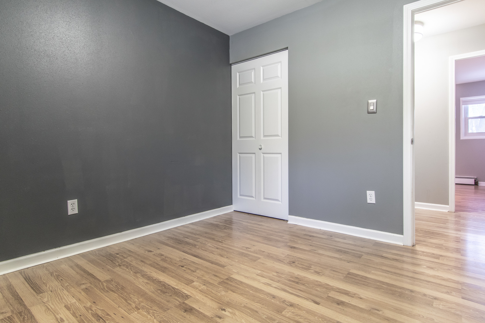 201 Oakwood Drive, Shorewood, IL 60404