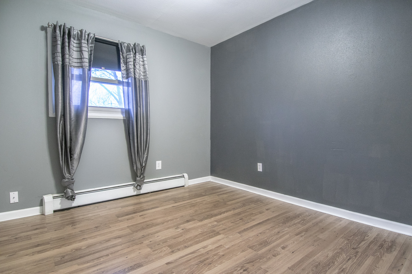 201 Oakwood Drive, Shorewood, IL 60404