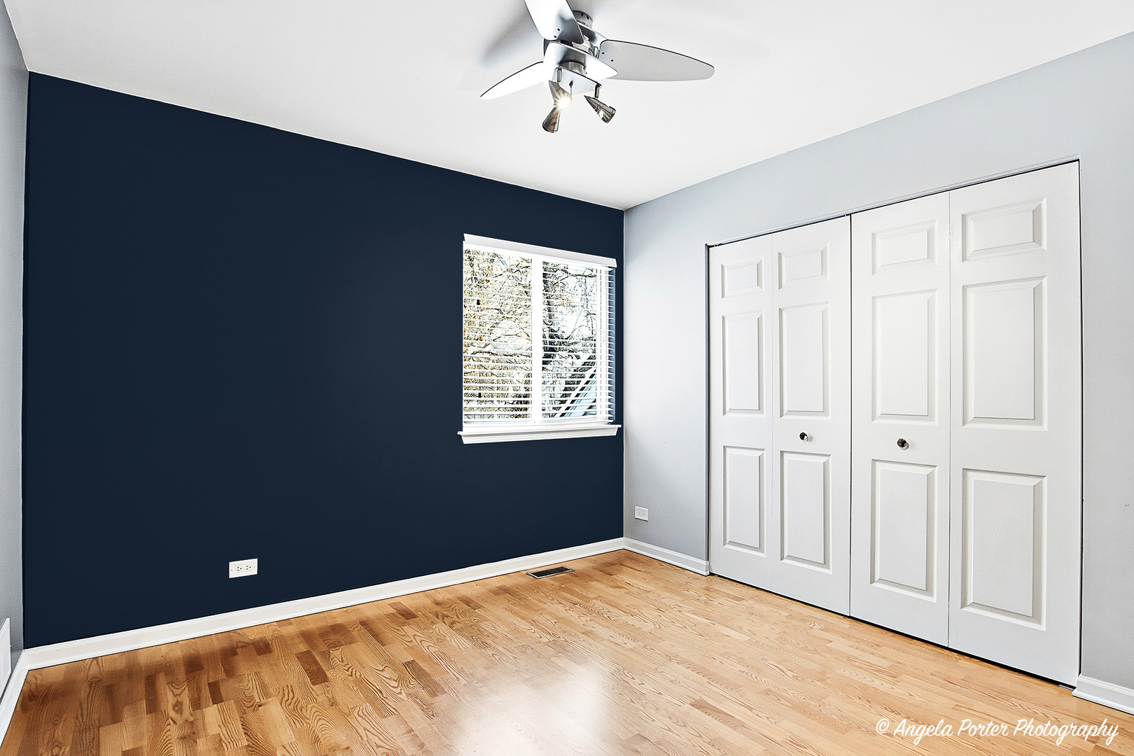 25735 W Woodland Drive, Round Lake, IL 60073