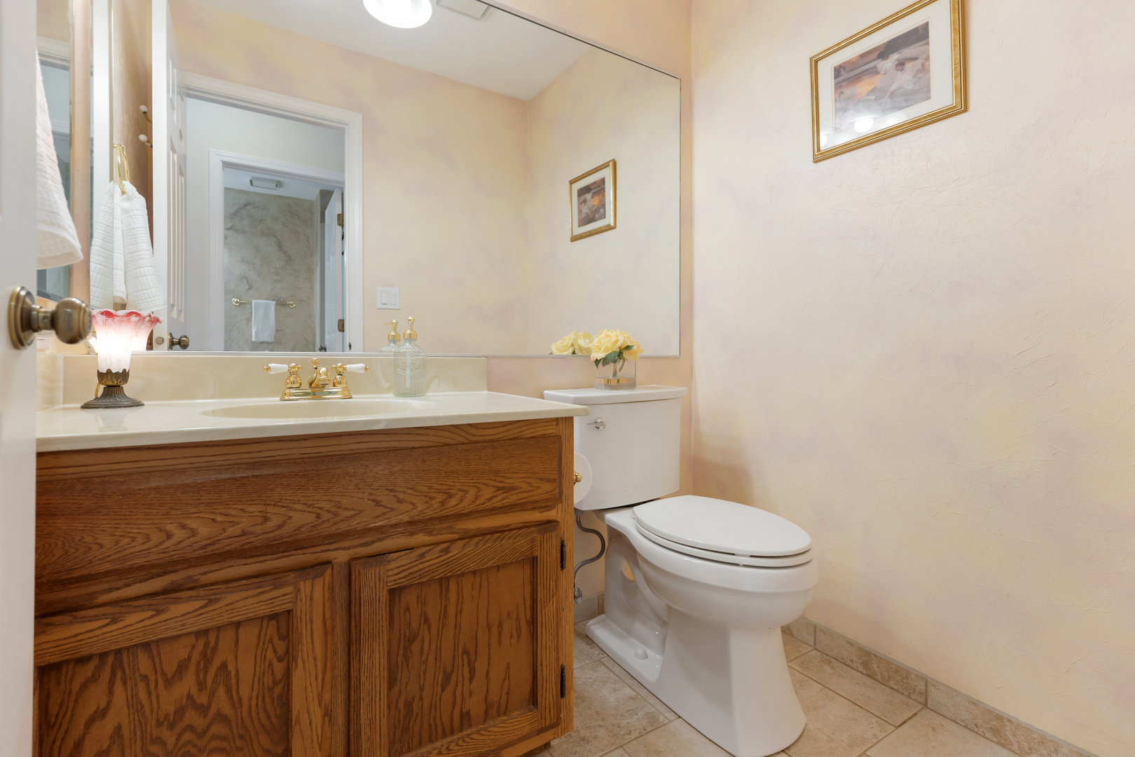 1907 Gresham Circle #D, Wheaton, IL 60189