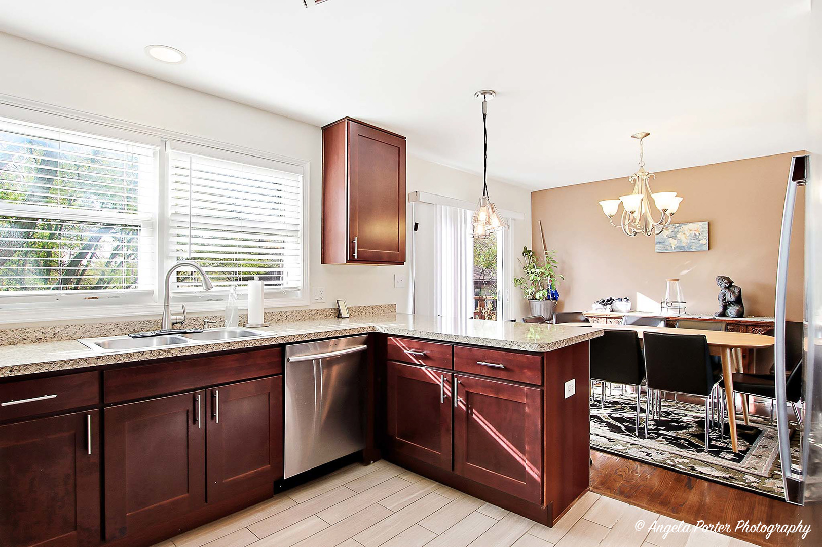 1073 Poplar Court, Lake Zurich, IL 60047