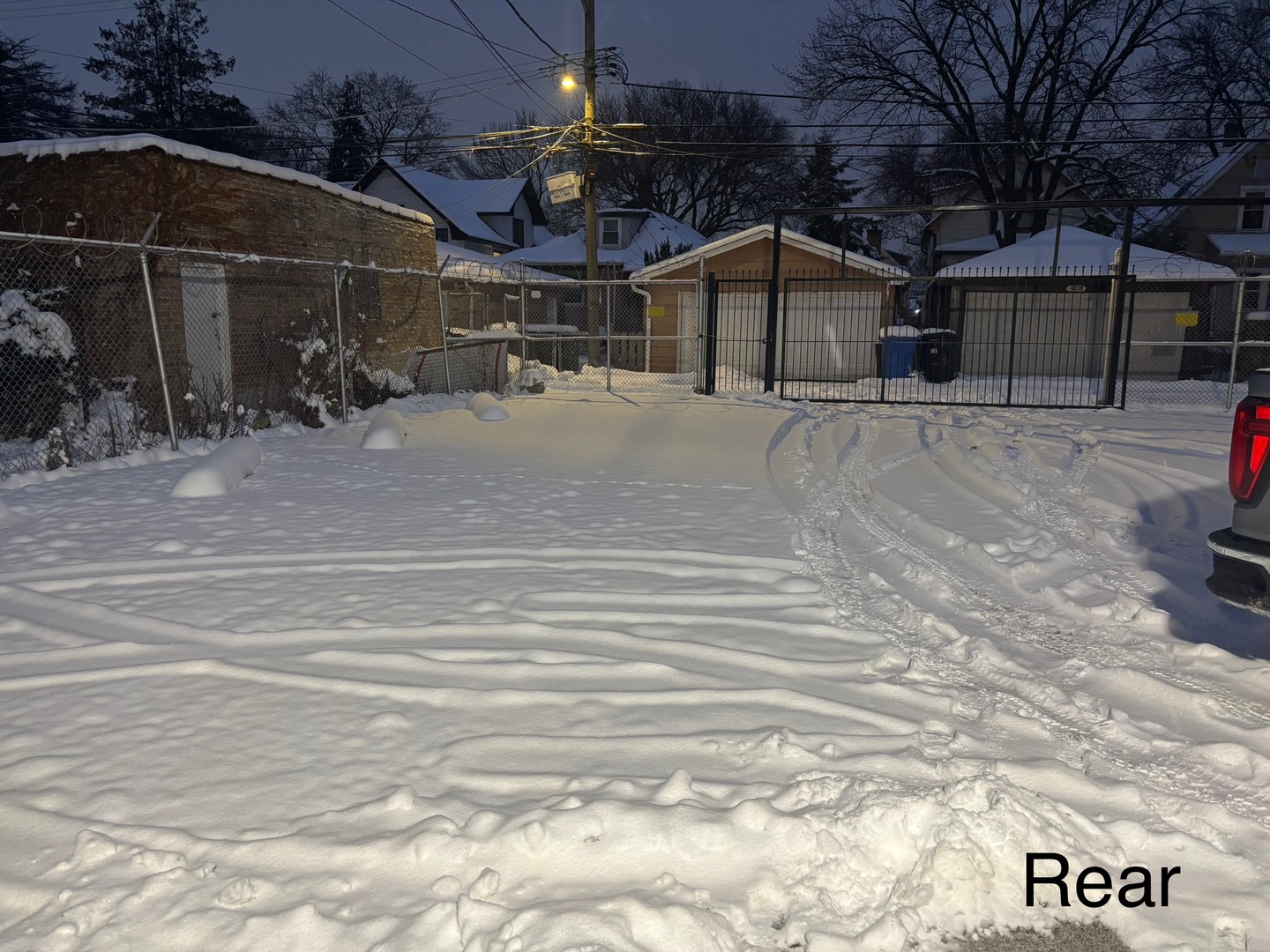 5829 W Irving Park Road, Chicago, IL 60634