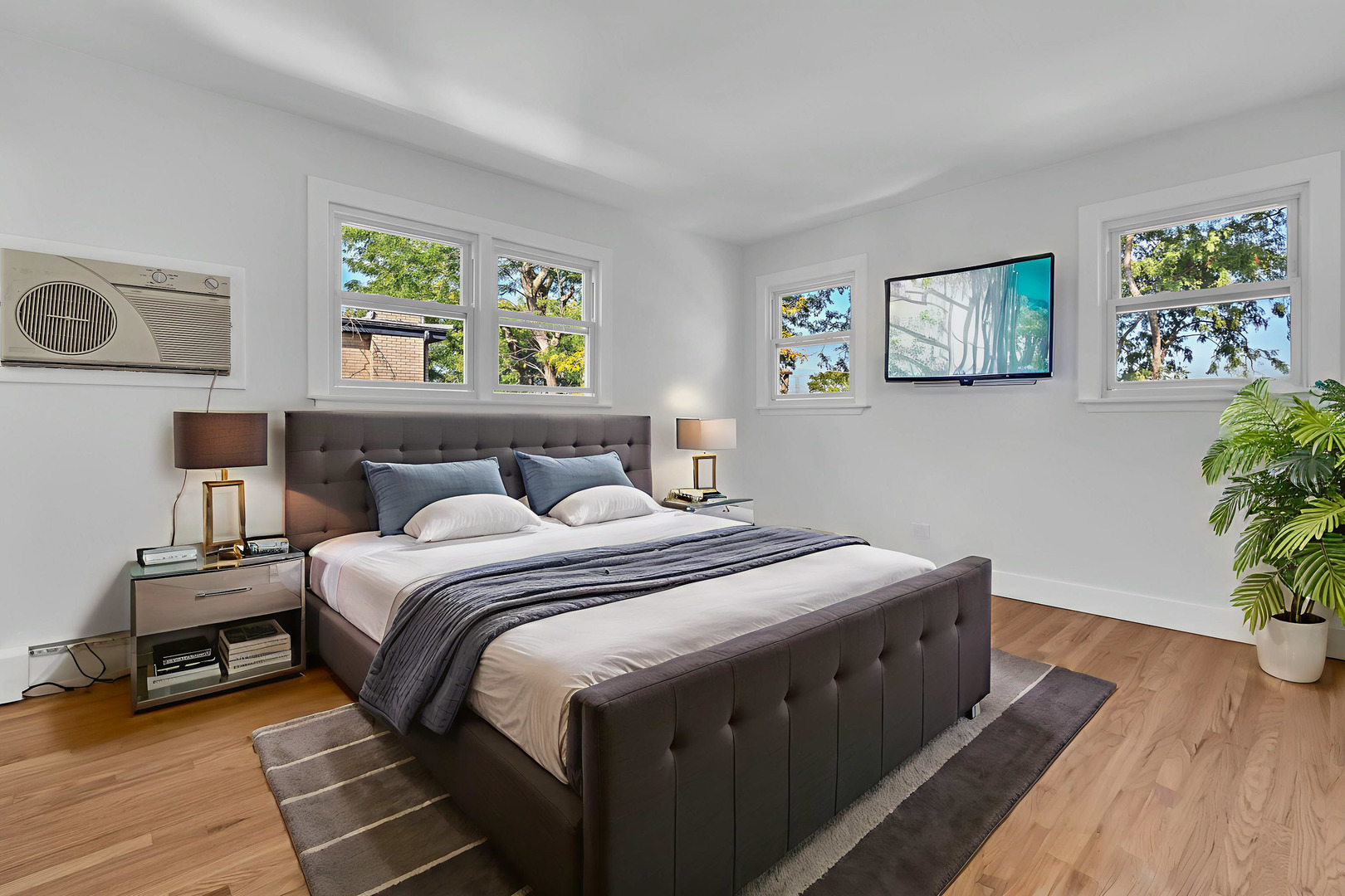 512 W Ida Court #2, Mount Prospect, IL 60056