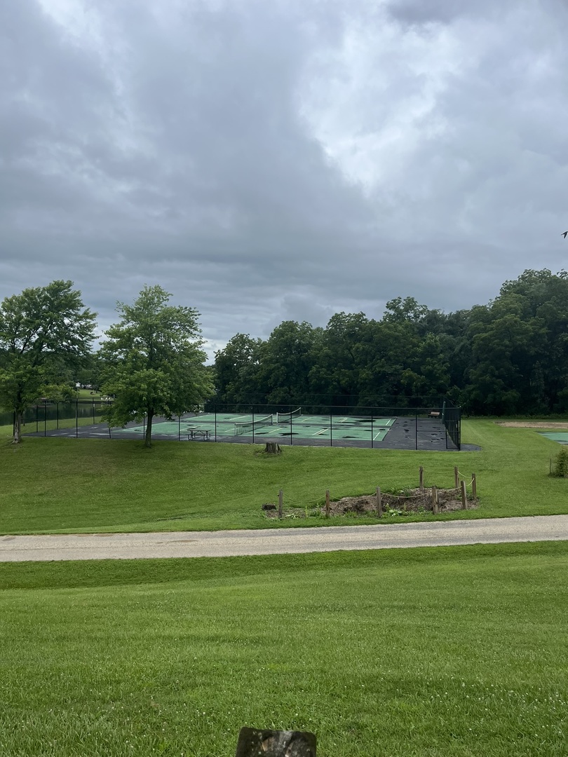 6 Walnut Drive, Putnam, IL 61560