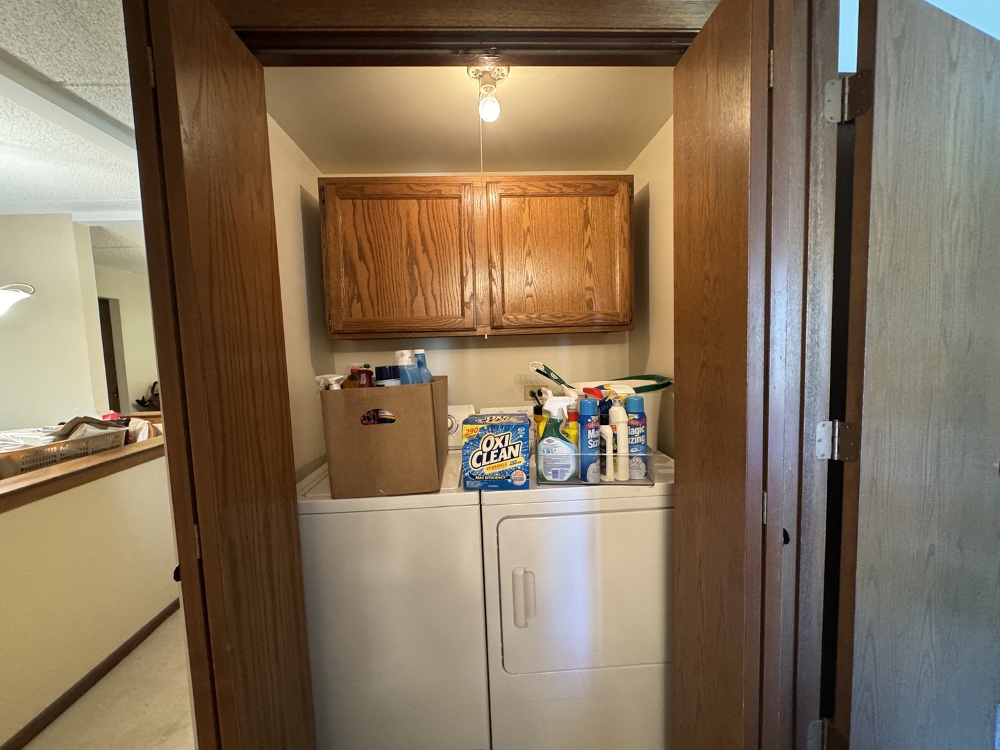 6433 W Belle Plaine Avenue #302, Chicago, IL 60634