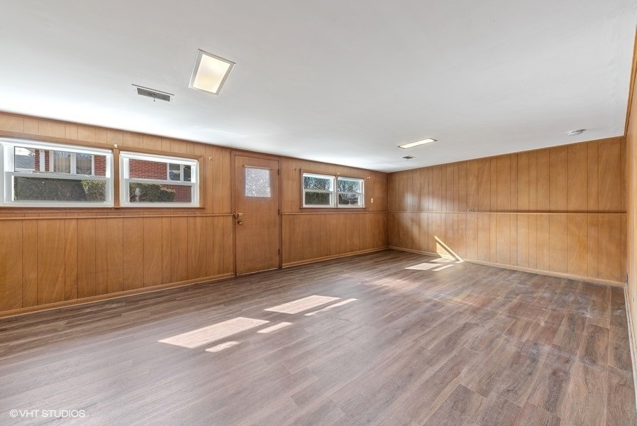 493 Amherst Avenue, Des Plaines, IL 60016