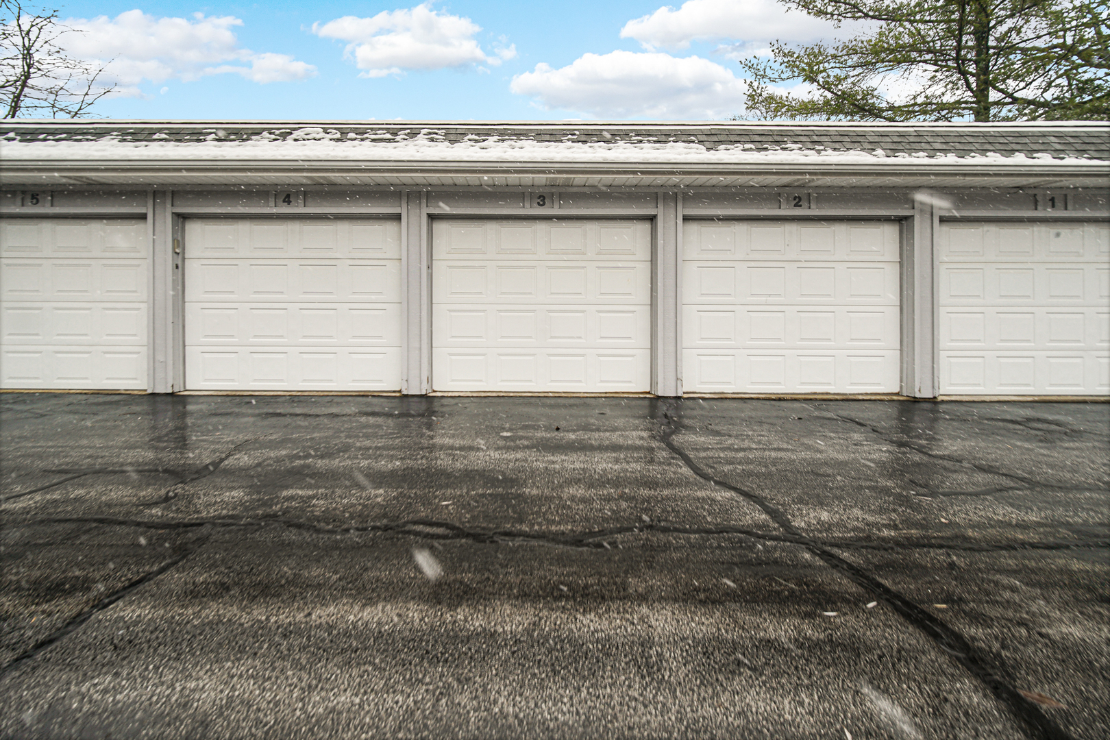 9320 Spring Creek Drive #3, Highland, IN 46322