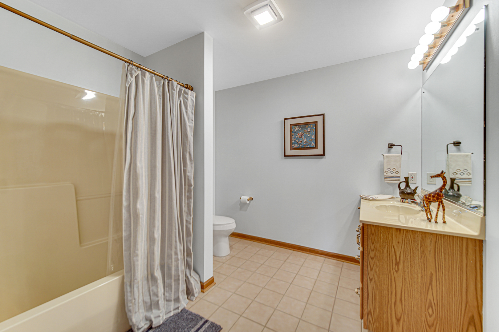 9320 Spring Creek Drive #3, Highland, IN 46322