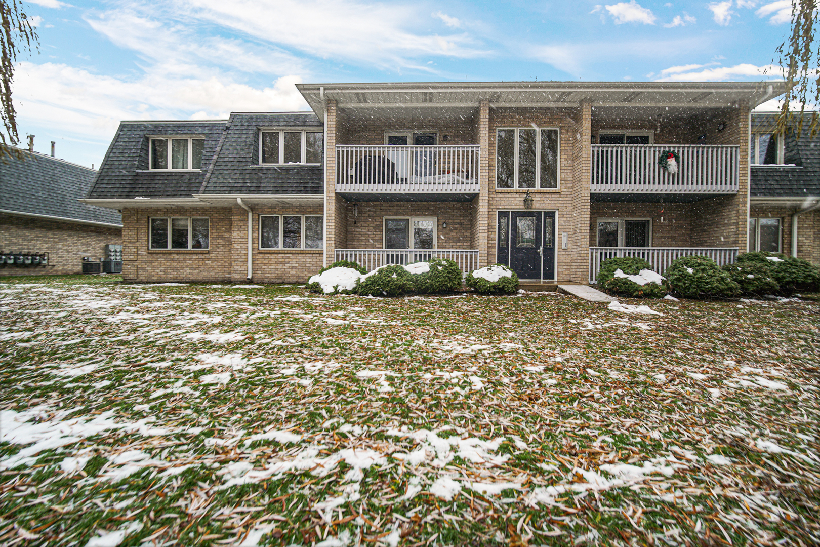 9320 Spring Creek Drive #3, Highland, IN 46322