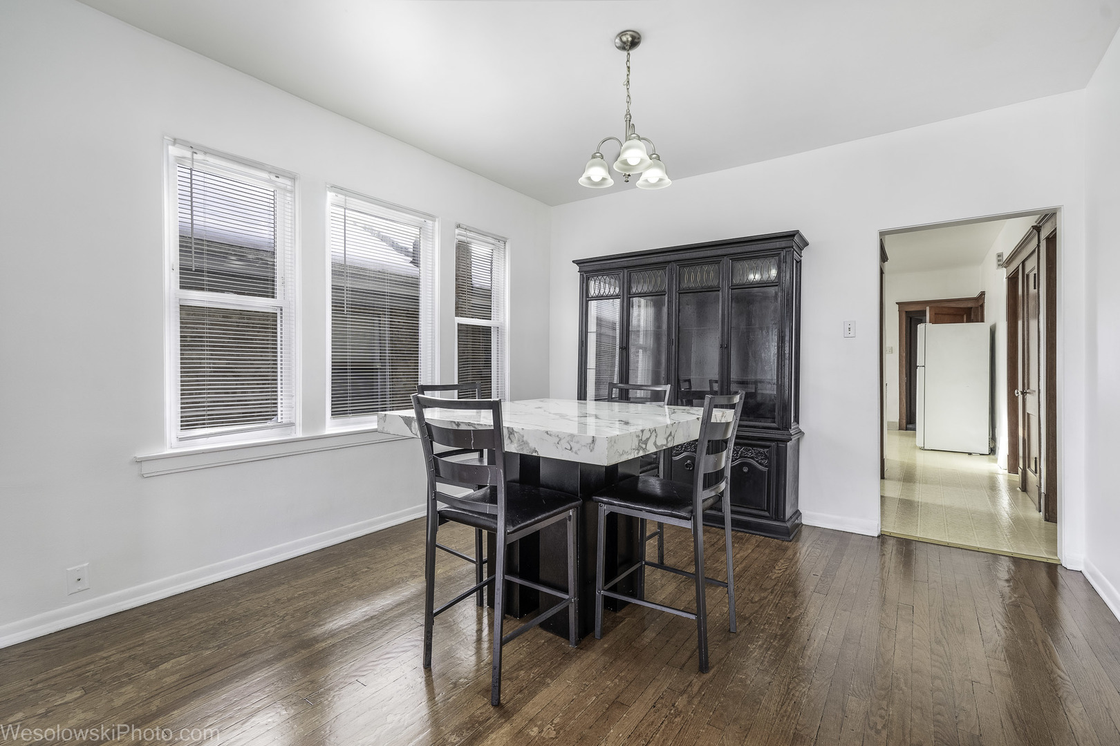 2340 Harvey Avenue, Berwyn, IL 60402