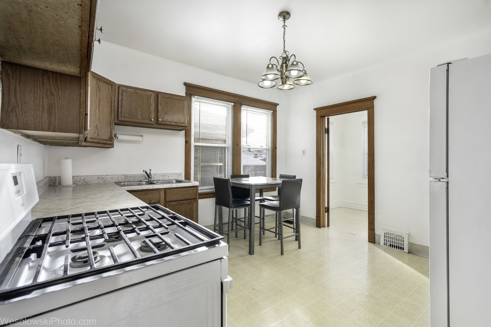 2340 Harvey Avenue, Berwyn, IL 60402