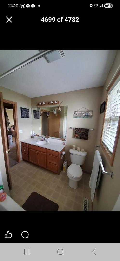 357 E Clay Street, El Paso, IL 61738