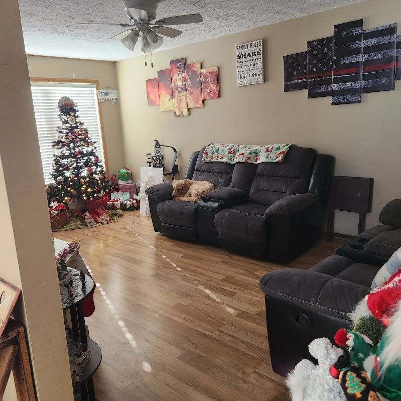 357 E Clay Street, El Paso, IL 61738