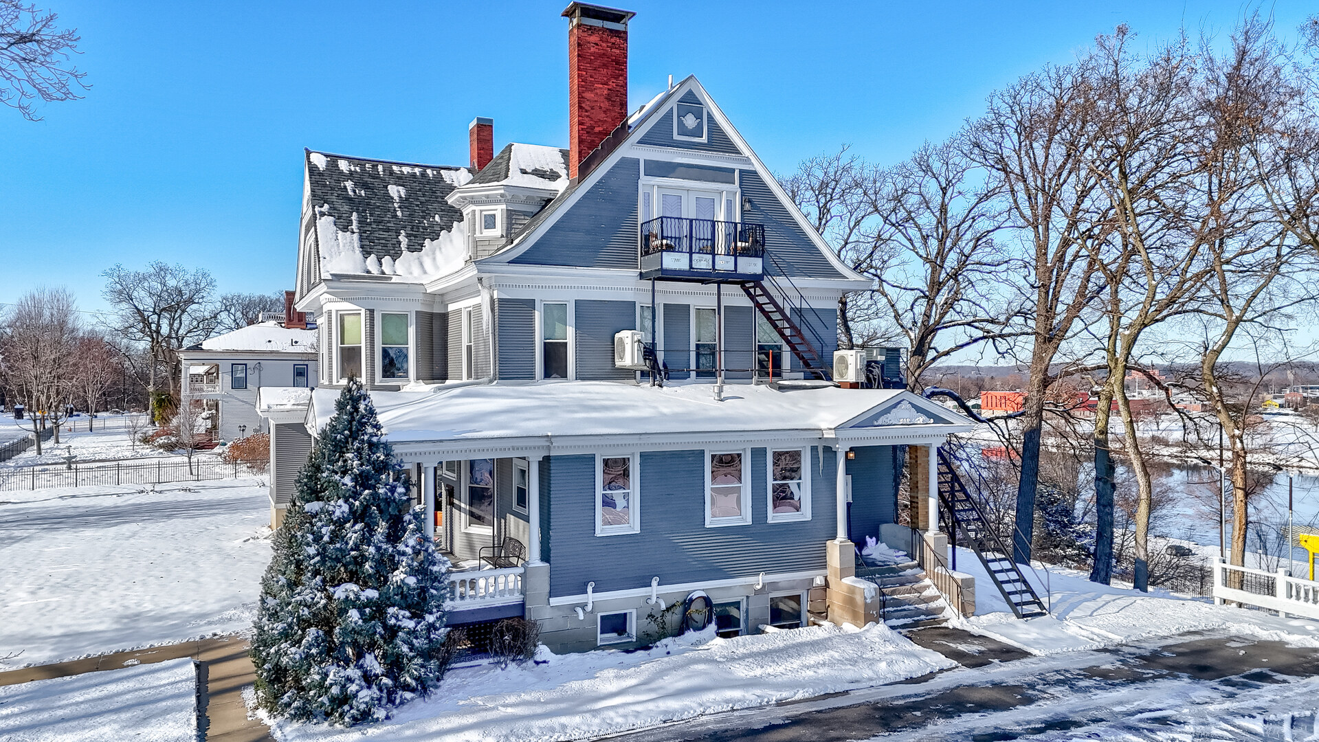 116 W Prospect Avenue, Ottawa, IL 61350