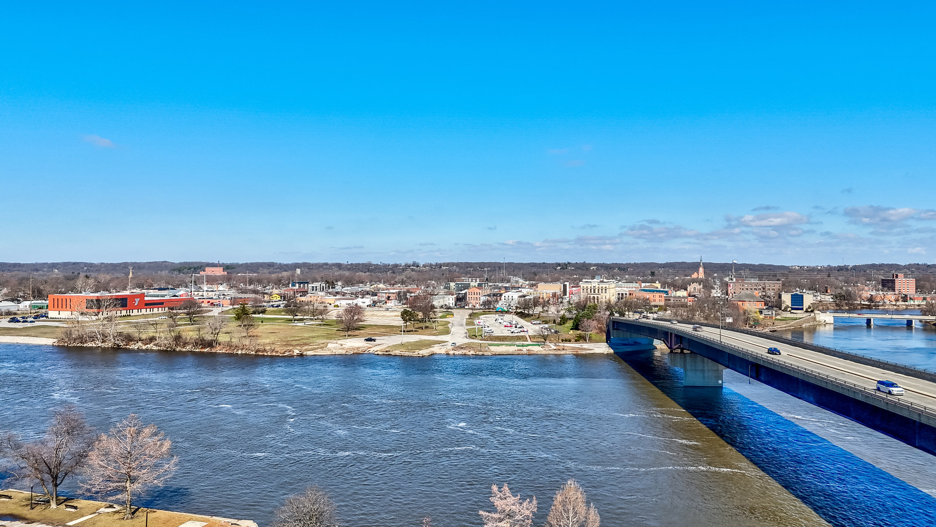 116 W Prospect Avenue, Ottawa, IL 61350