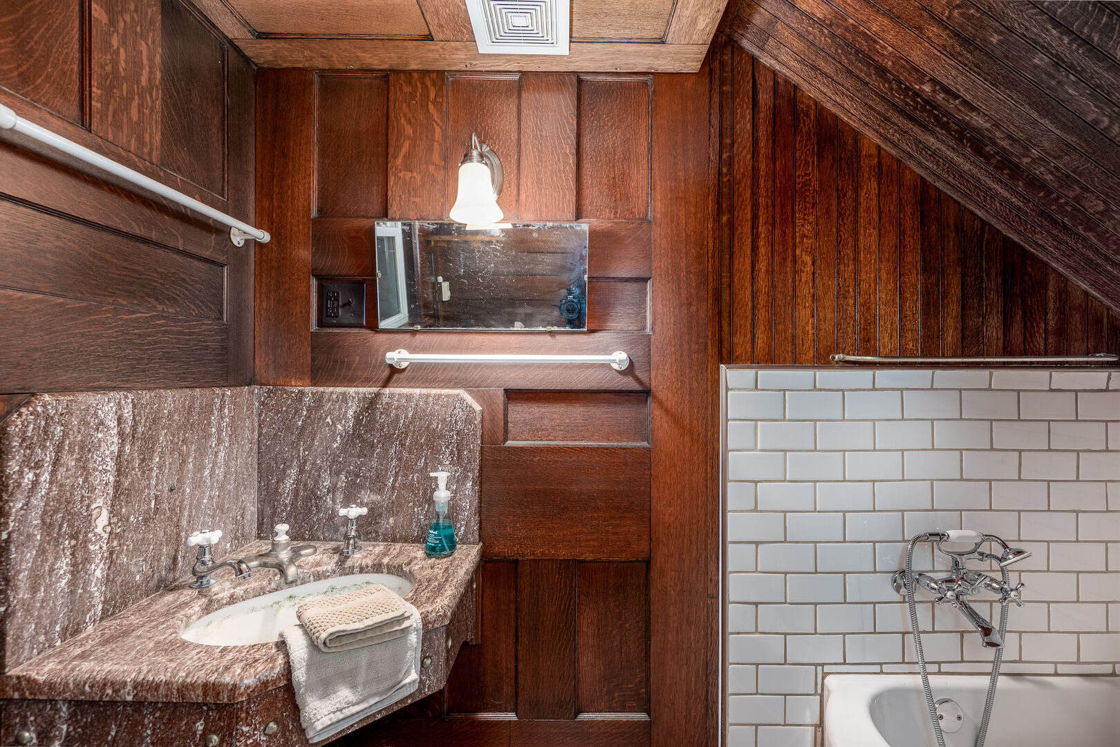 116 W Prospect Avenue, Ottawa, IL 61350