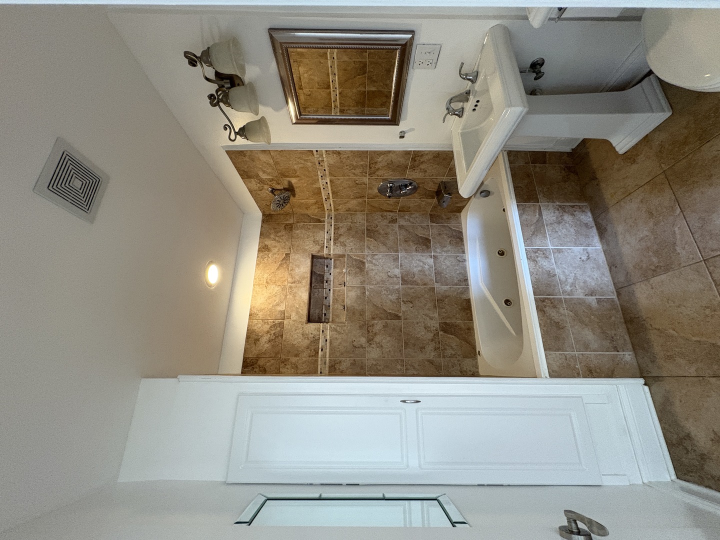 2N631 Virginia Avenue, Glen Ellyn, IL 60137