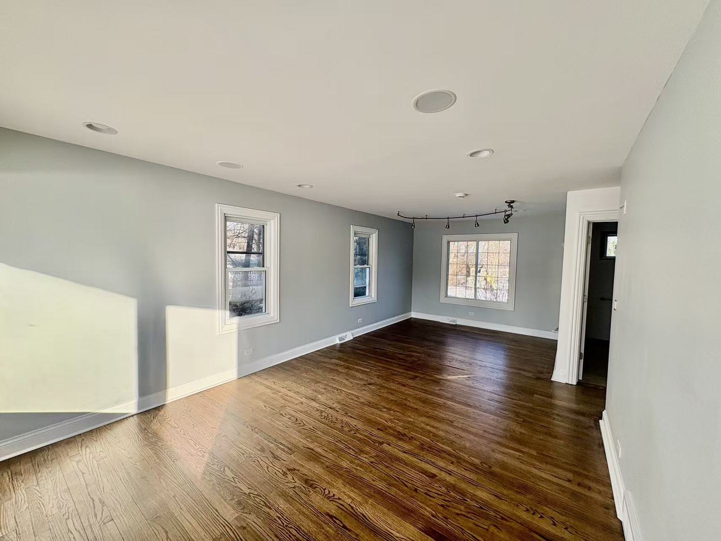 2N631 Virginia Avenue, Glen Ellyn, IL 60137