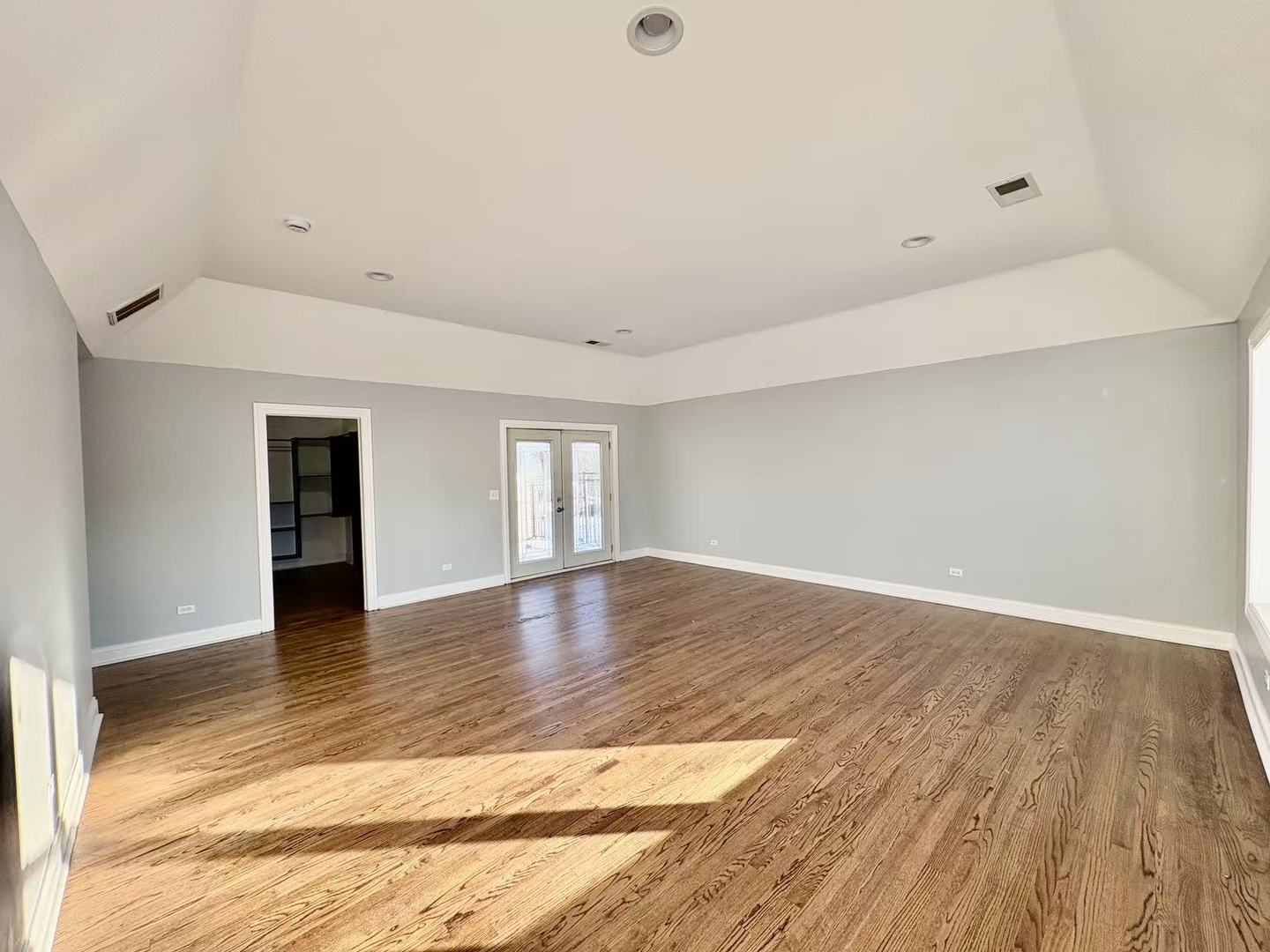 2N631 Virginia Avenue, Glen Ellyn, IL 60137