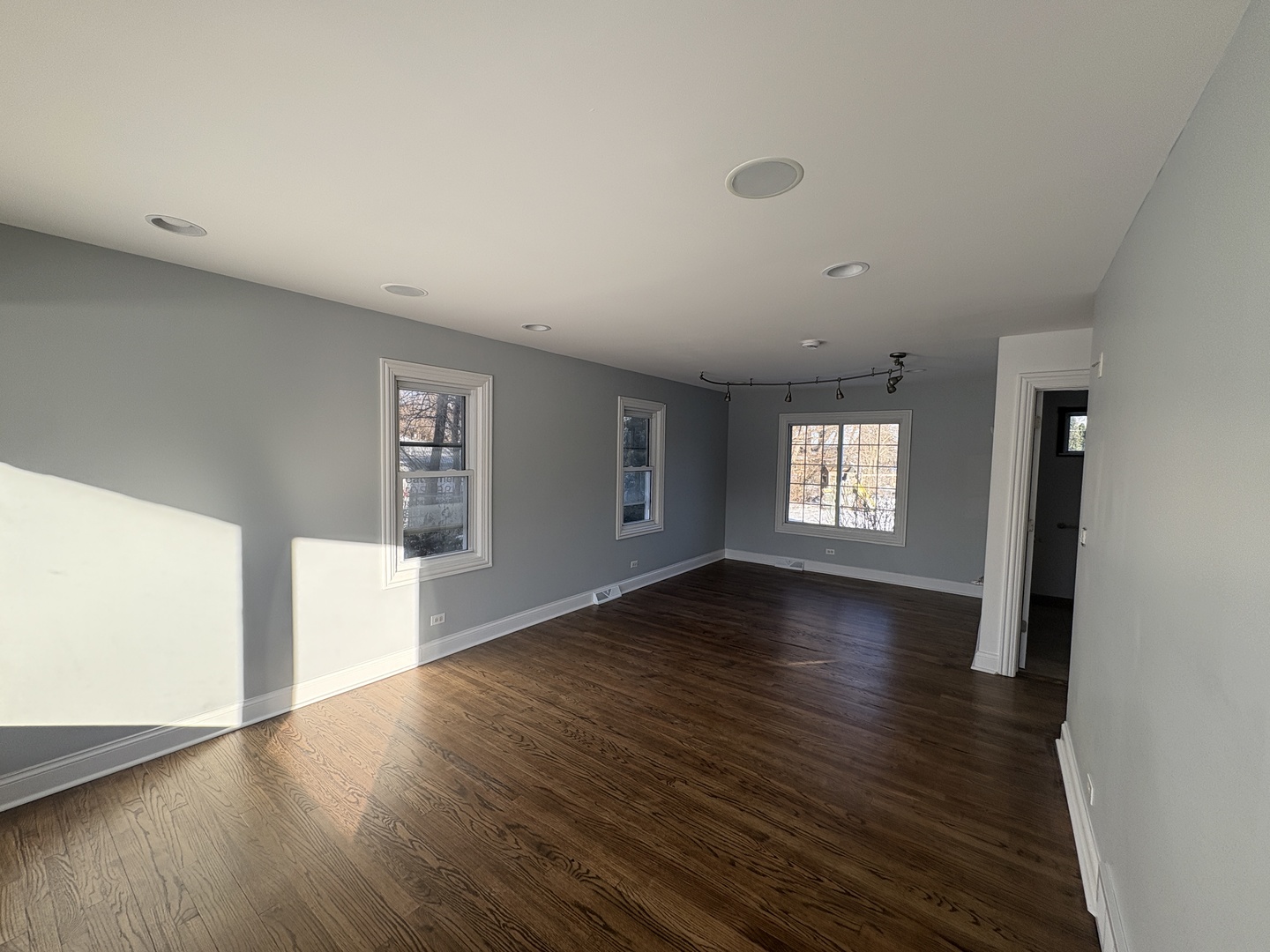 2N631 Virginia Avenue, Glen Ellyn, IL 60137