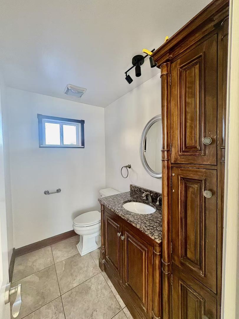 2N631 Virginia Avenue, Glen Ellyn, IL 60137