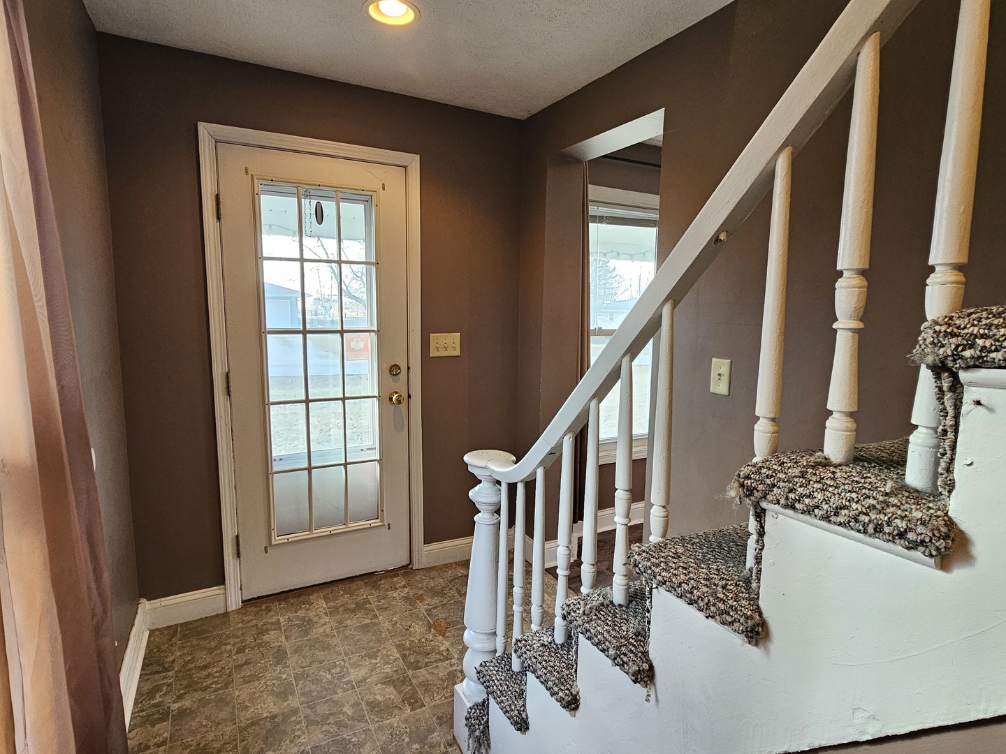 310 N 1st Avenue, Chenoa, IL 61726