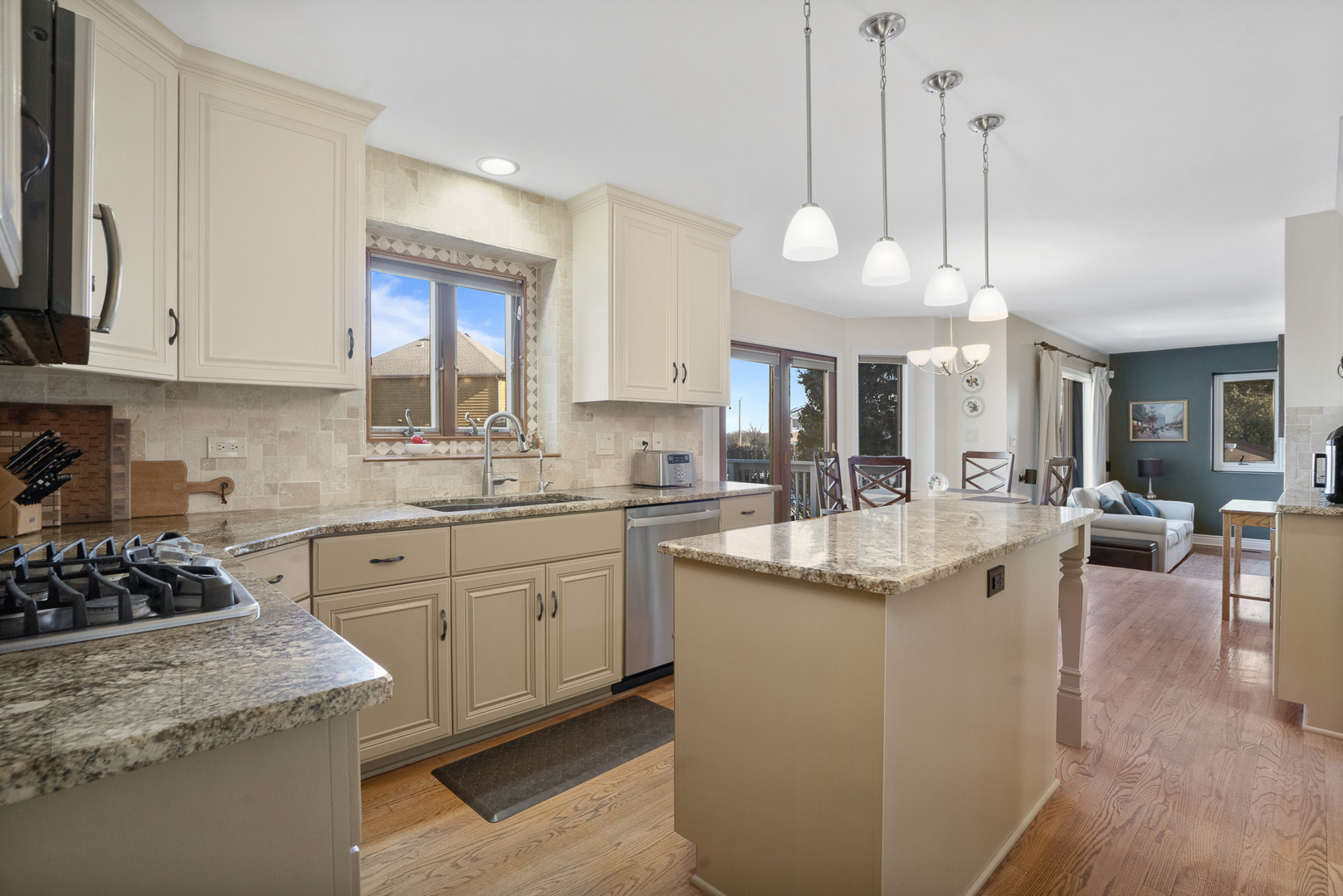 1114 Tara Court, Joliet, IL 60431