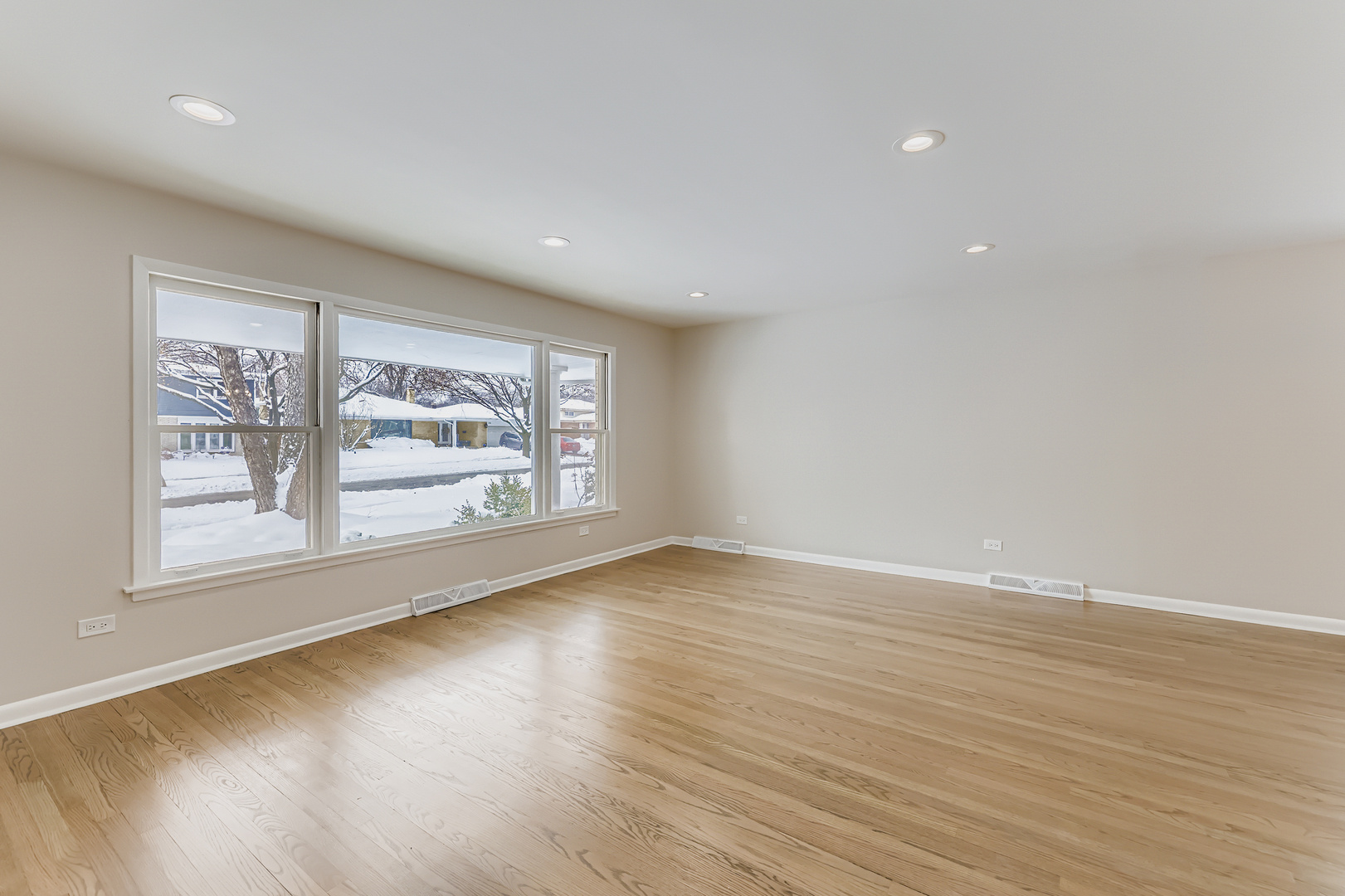 303 S Fernandez Avenue, Arlington Heights, IL 60005